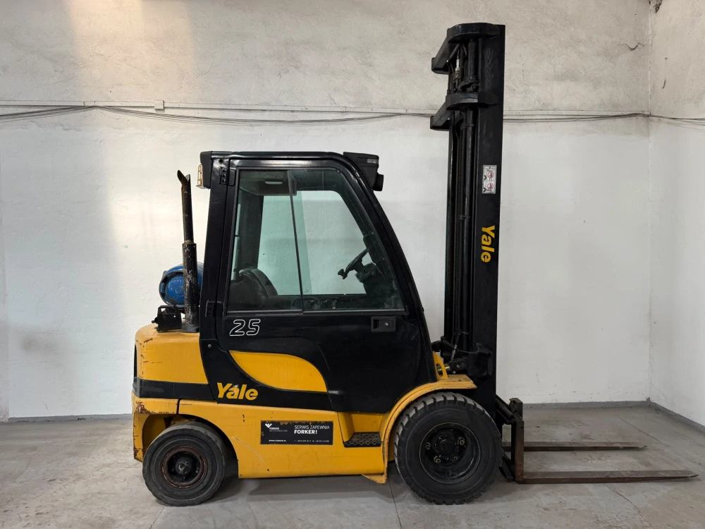 Yale GLP25VX – LPG VZV 2,5 t, Triplex 6,9 m